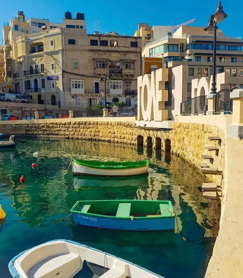 Apartment Ewa Apt - 3-Bedrooms Apt Near Sliema - St Julians Seafront Gzira