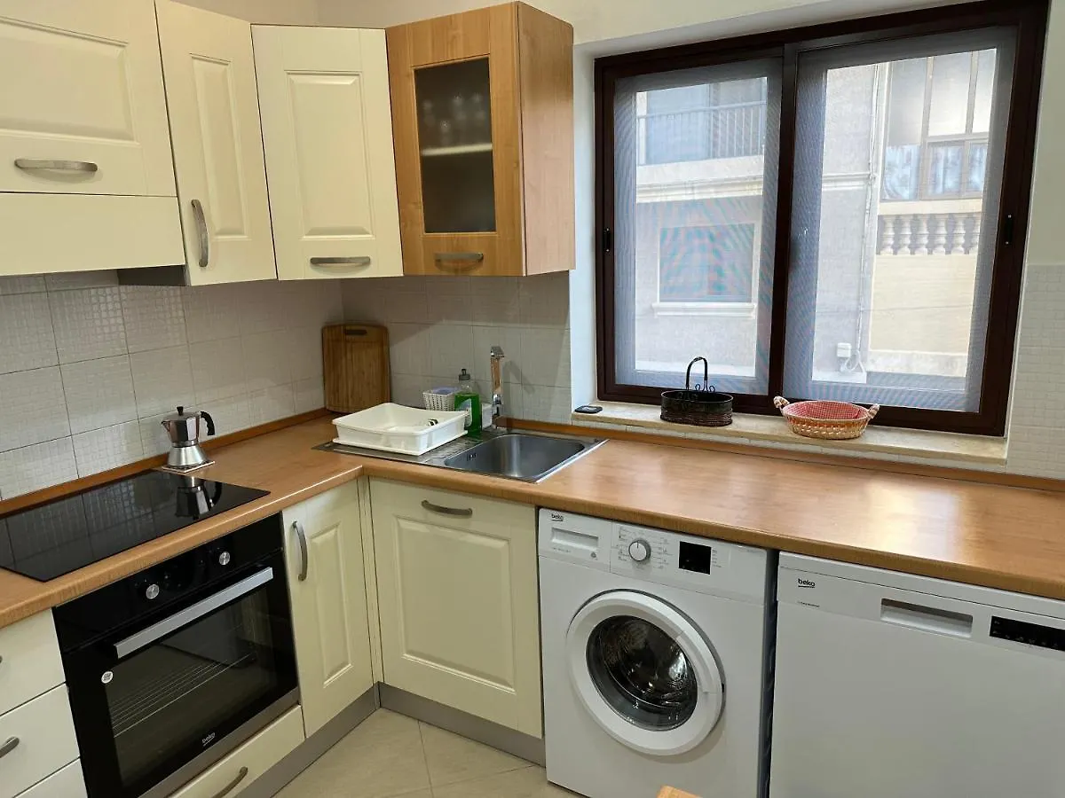 Apartment Ewa Apt - 3-Bedrooms Apt Near Sliema - St Julians Seafront Gzira