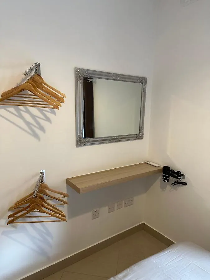 Ewa Apt - 3-Bedrooms Apt Near Sliema - St Julians Seafront Gzira Appartement